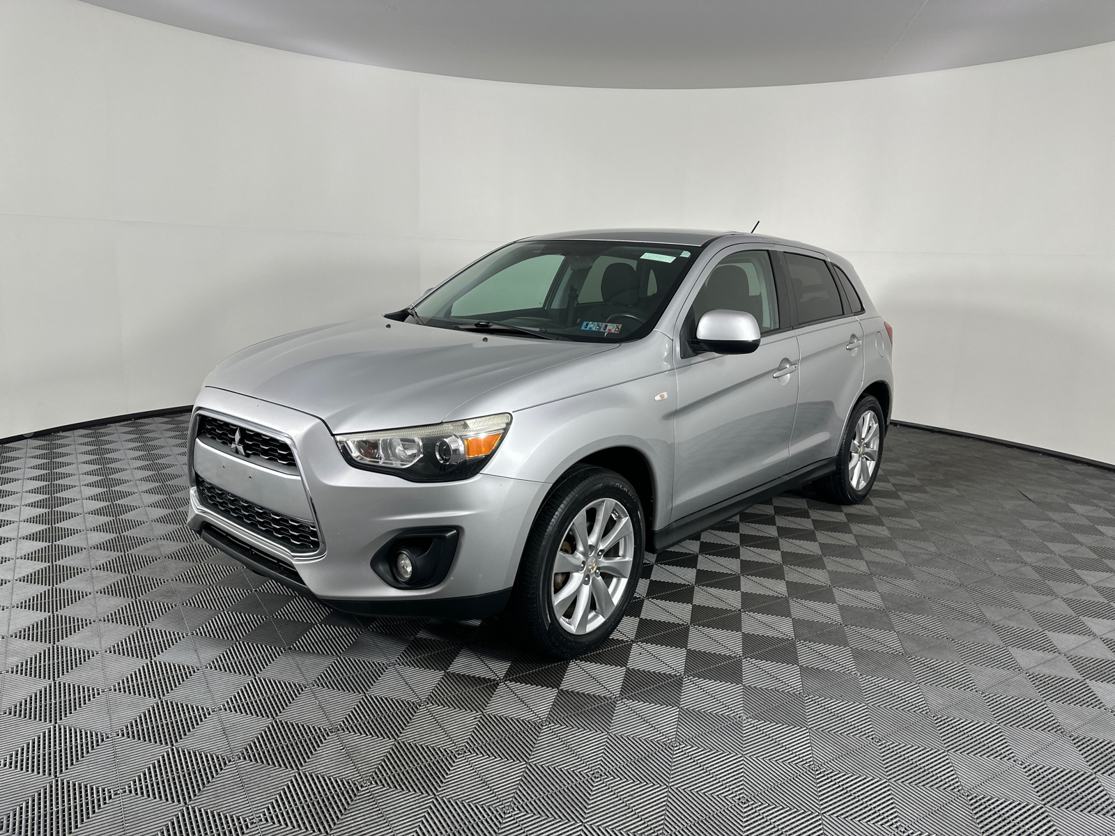 2013 Mitsubishi Outlander Sport ES 6