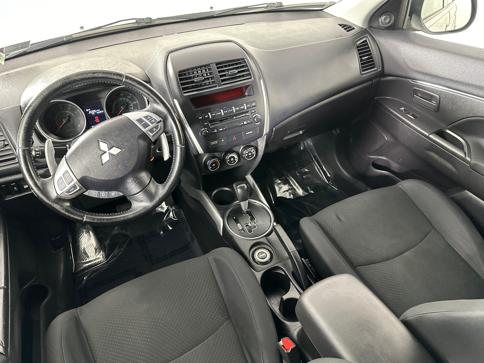 2013 Mitsubishi Outlander Sport ES 27