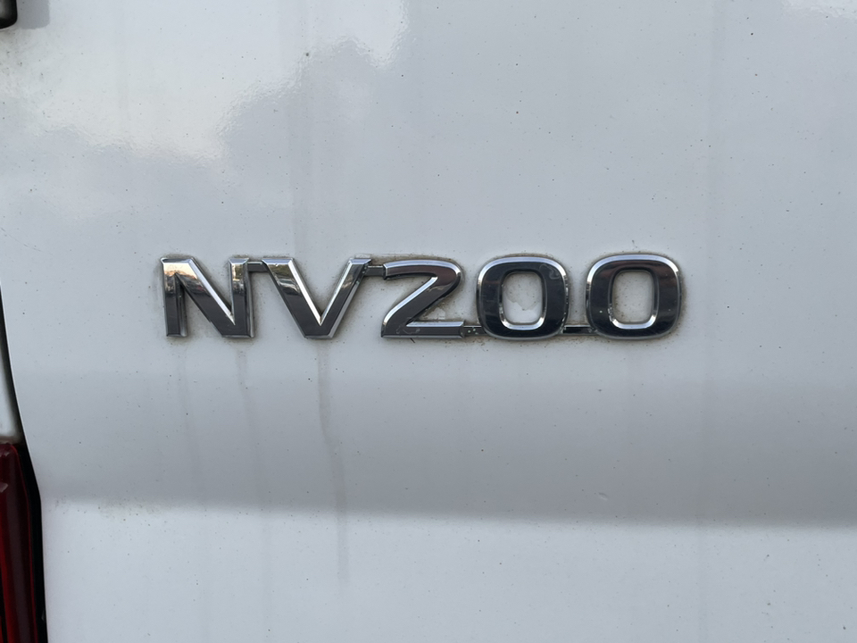 2014 Nissan NV200 S 22