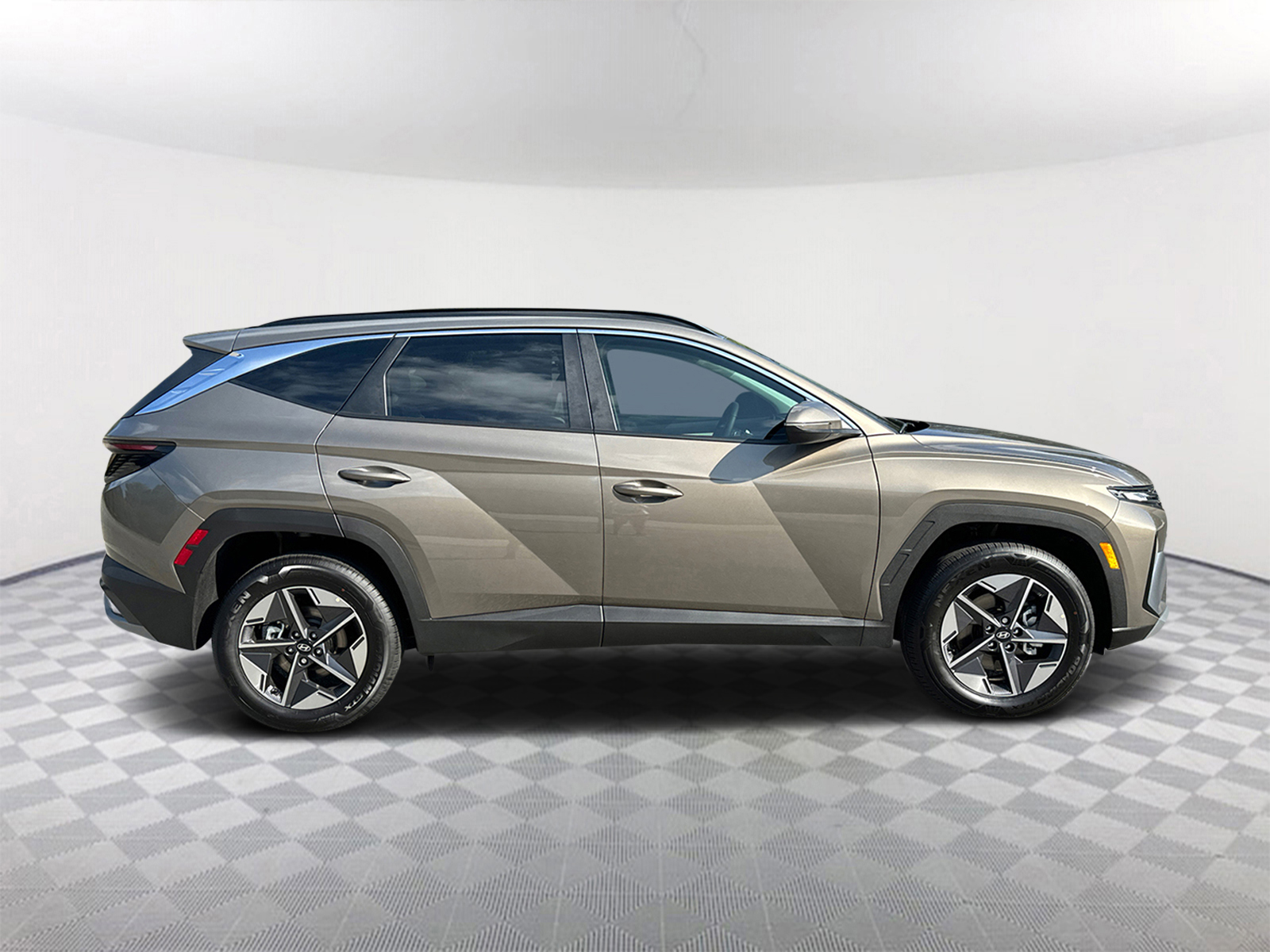 2025 Hyundai Tucson Hybrid SEL Convenience 4