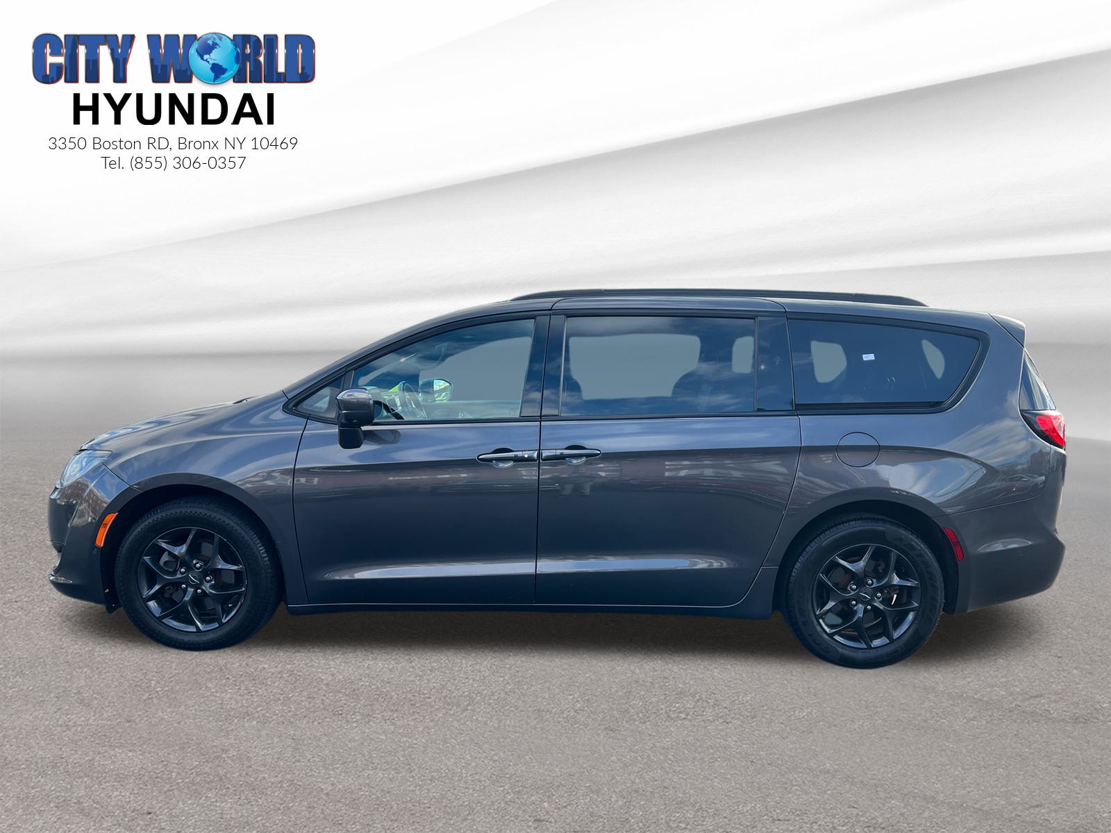 2020 Chrysler Pacifica Touring L 2