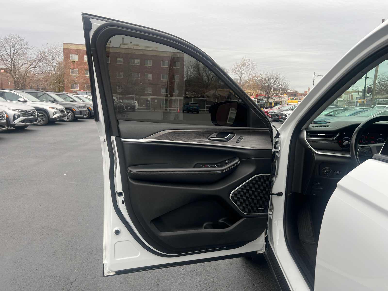 2021 Jeep Grand Cherokee L Limited 16