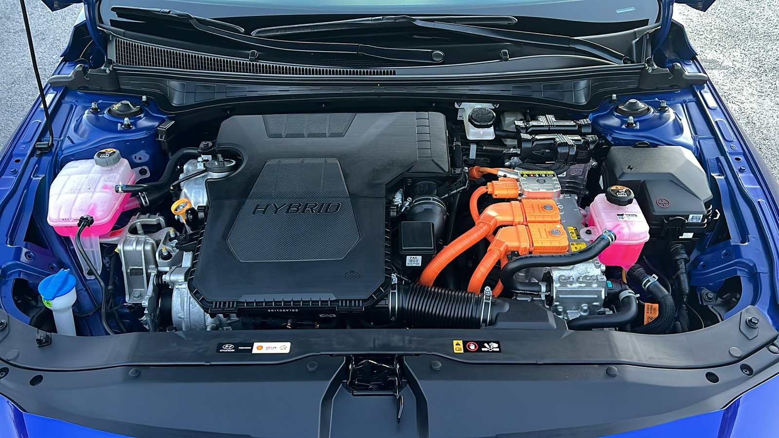 2024 Hyundai Elantra Hybrid Limited 18