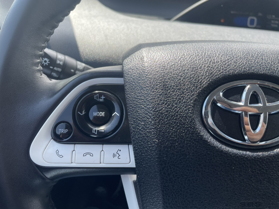 2017 Toyota Prius Prime Advanced 17
