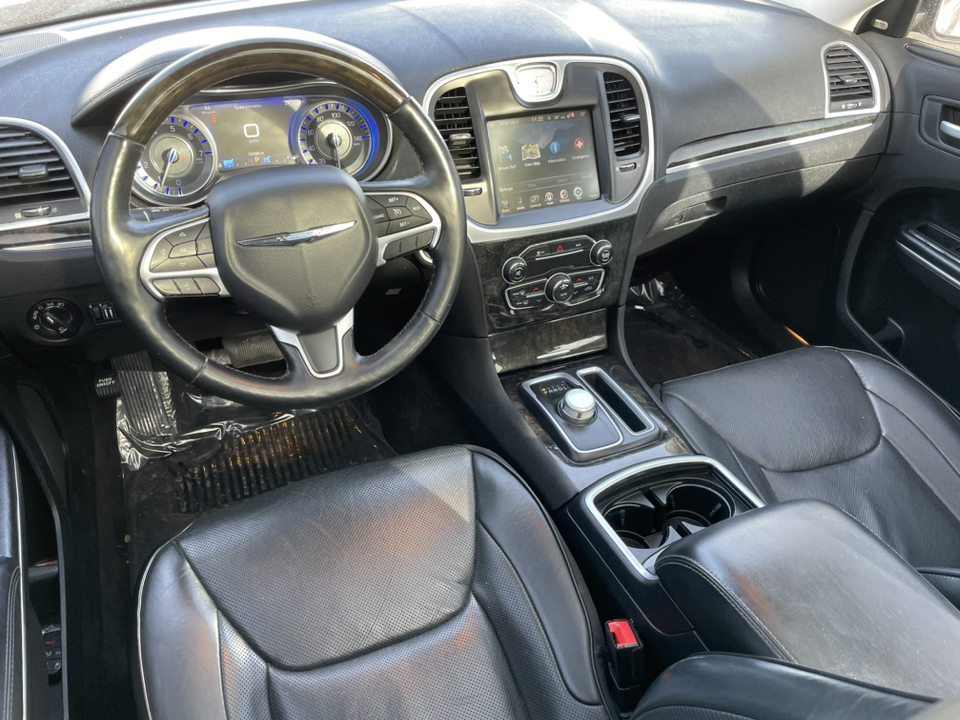 2016 Chrysler 300 300C 11