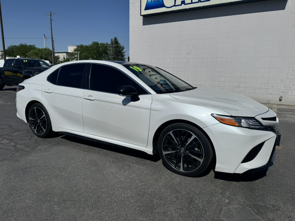 2019 Toyota Camry XSE 1