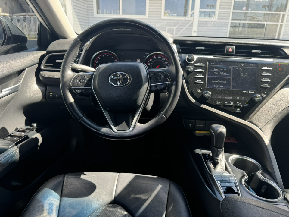2019 Toyota Camry XSE 9