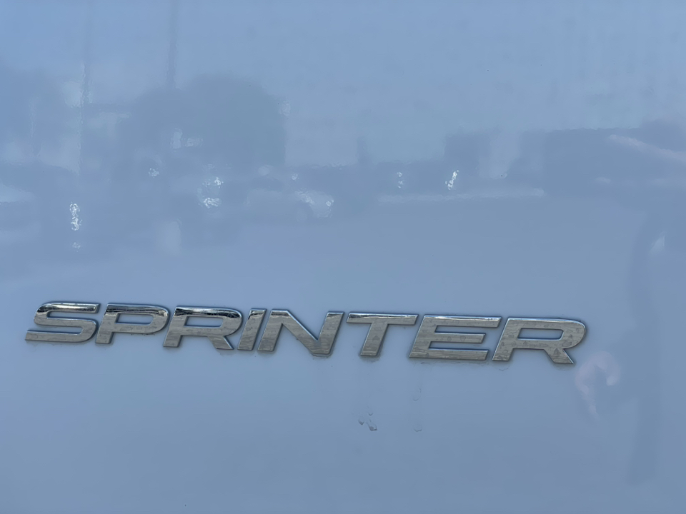 2019 Freightliner Sprinter Cargo Van  4