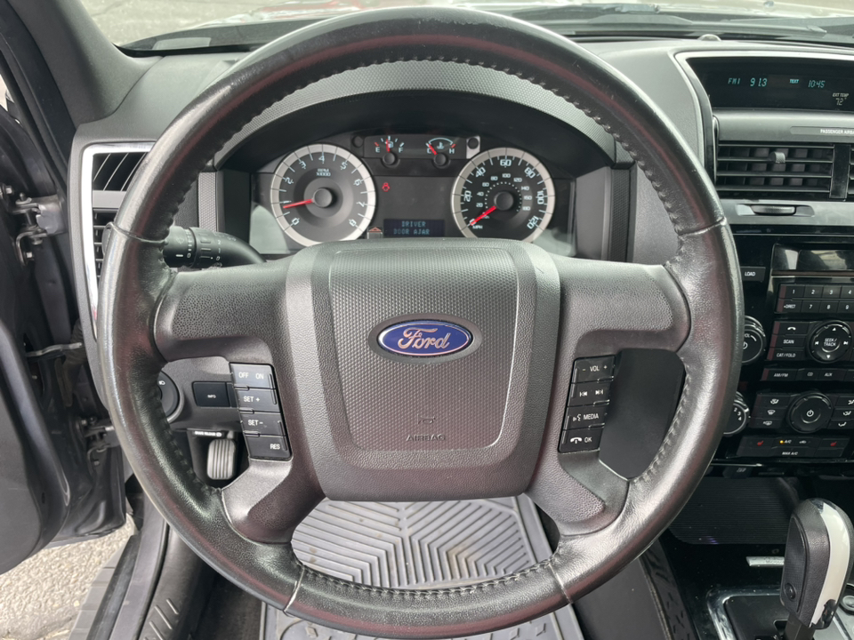 2011 Ford Escape Limited 17