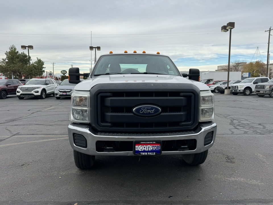 2016 Ford Super Duty F-350 DRW XL 2