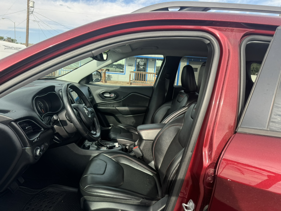 2019 Jeep Cherokee Trailhawk 9