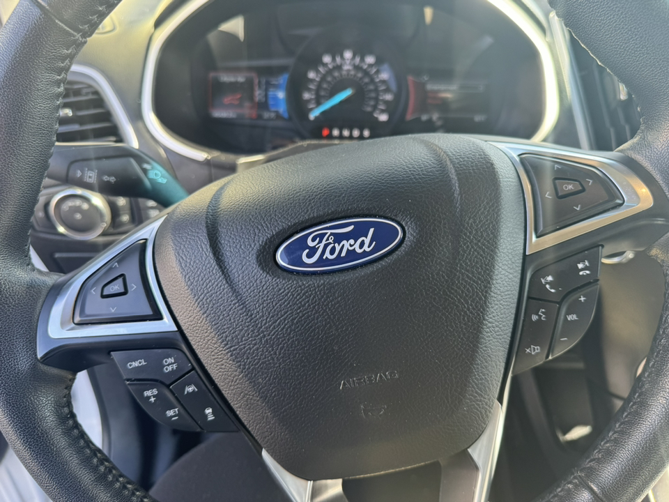 2019 Ford Edge SEL 19