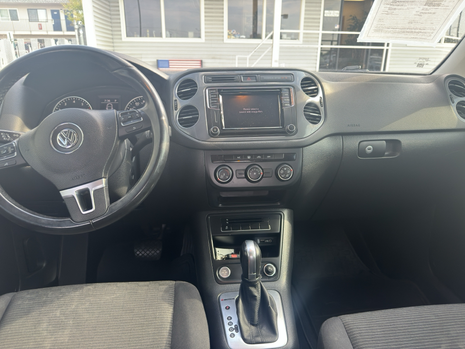 2017 Volkswagen Tiguan Limited  9