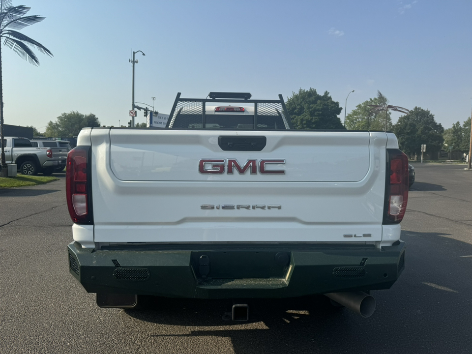 2022 GMC Sierra 3500HD SLE 4