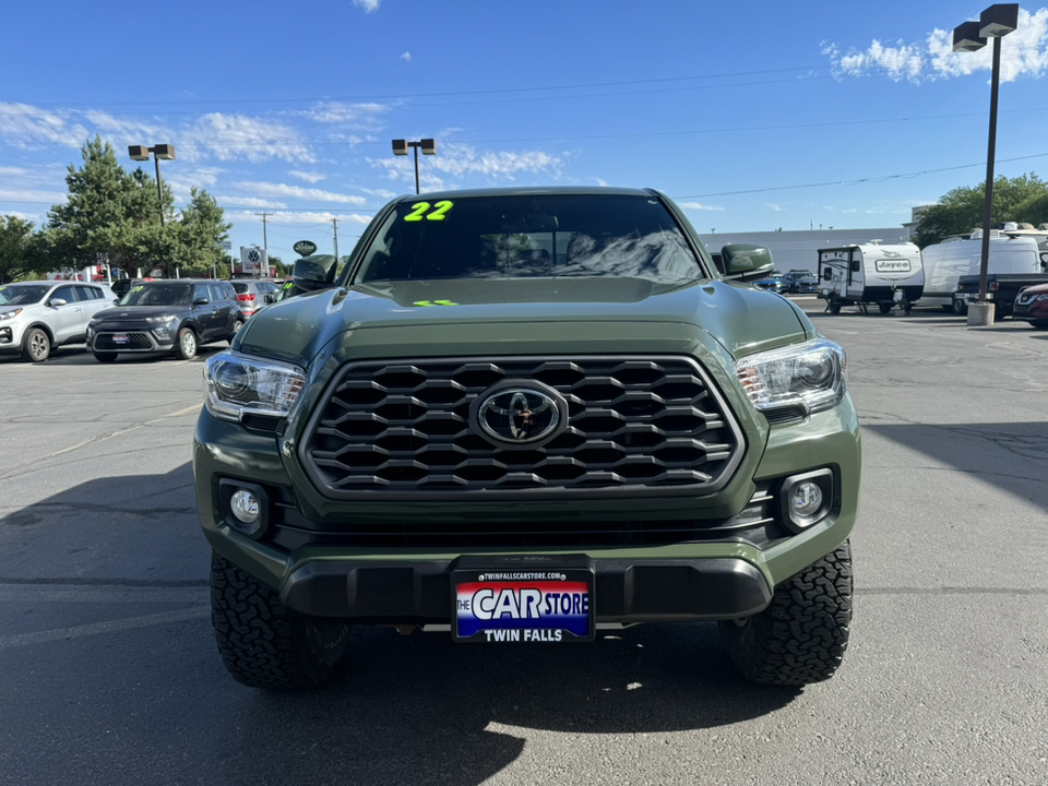 2022 Toyota Tacoma 4WD TRD Off Road 2