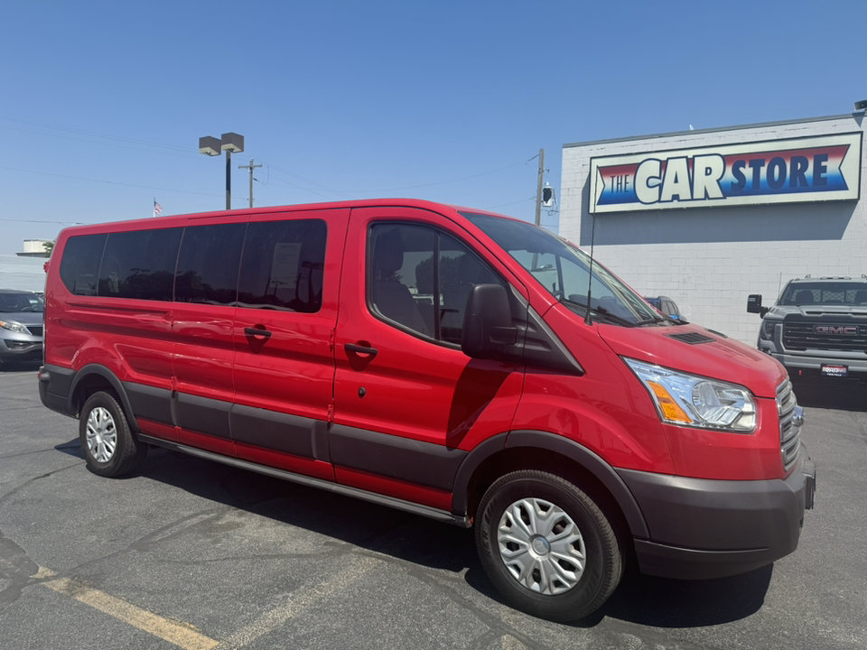 2015 Ford Transit Wagon XLT 1