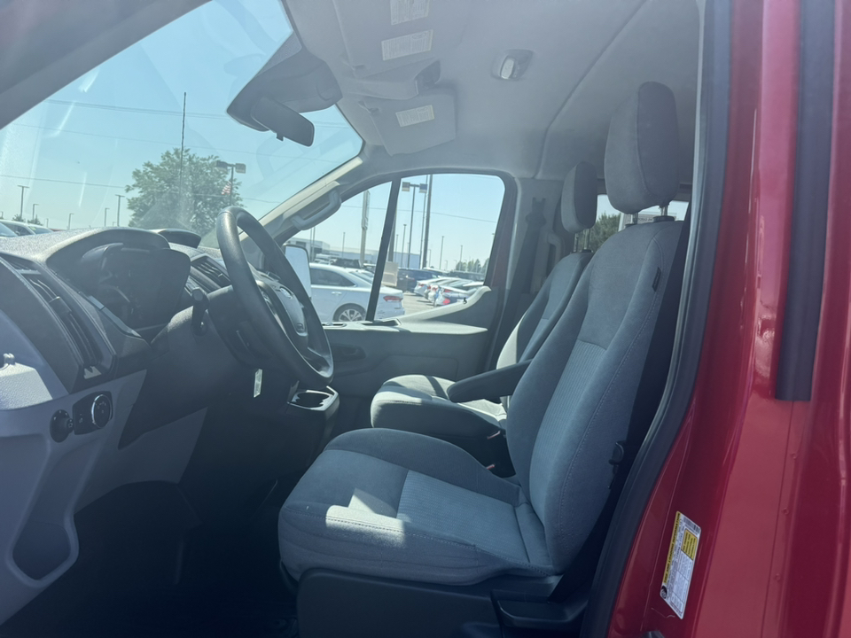 2015 Ford Transit Wagon XLT 8