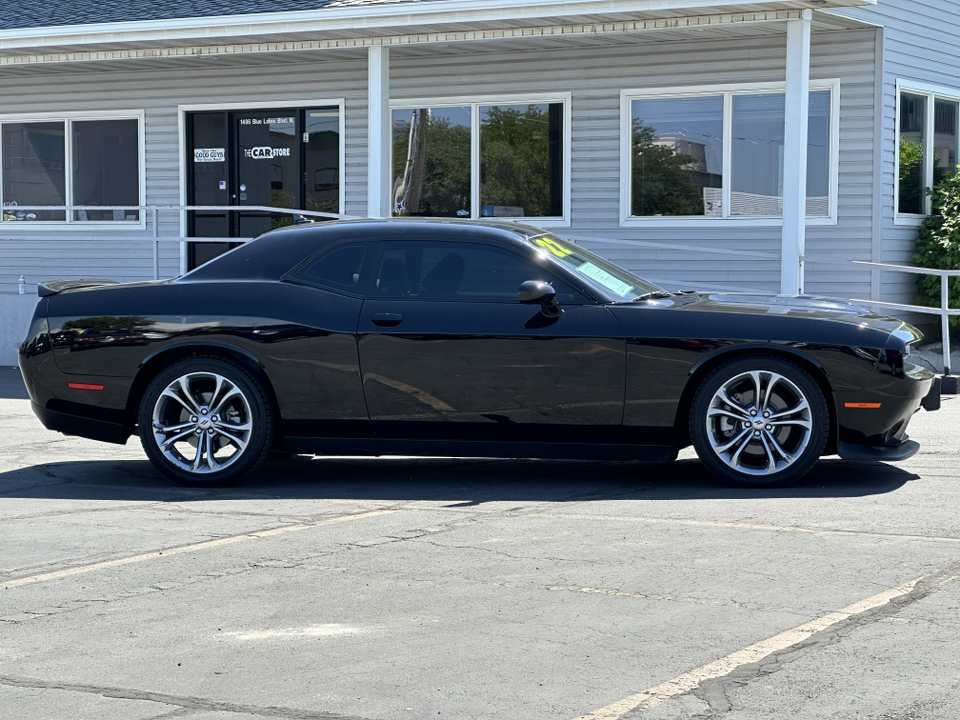 2022 Dodge Challenger GT 8