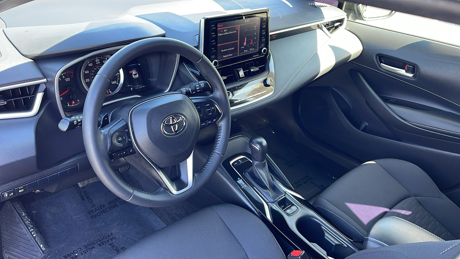 2022 Toyota Corolla Hatchback SE 10