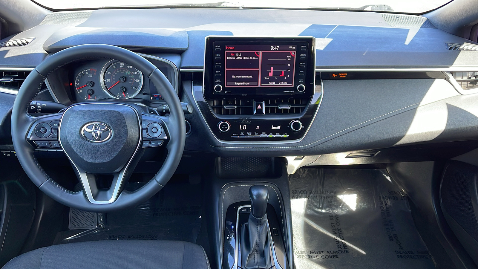 2022 Toyota Corolla Hatchback SE 14