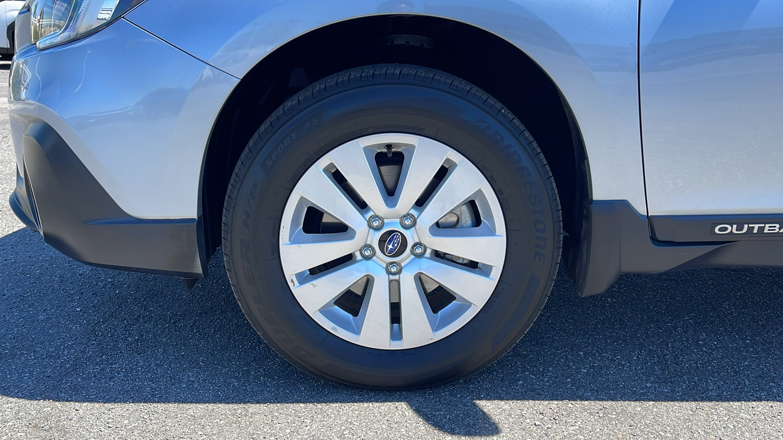 2018 Subaru Outback 2.5i Premium 26