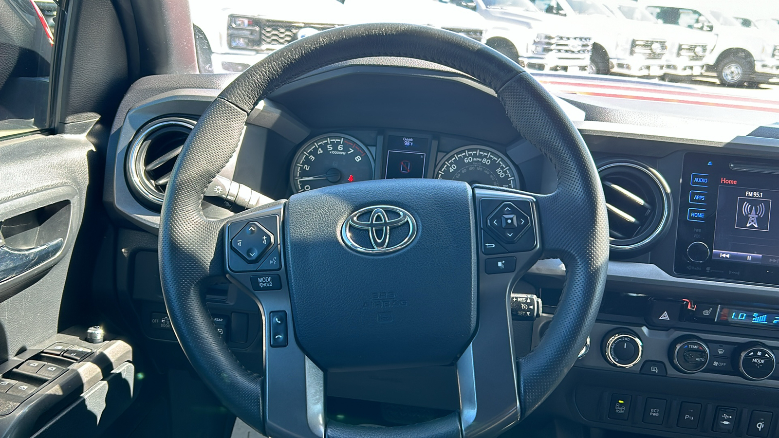 2017 Toyota Tacoma  18