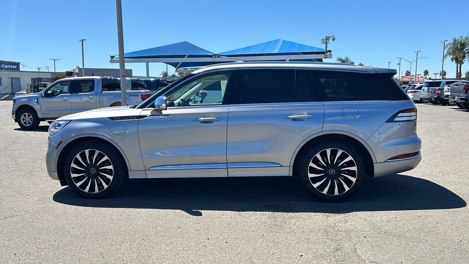 2020 Lincoln Aviator Plug-In Hybrid Black Label Grand Touring 6