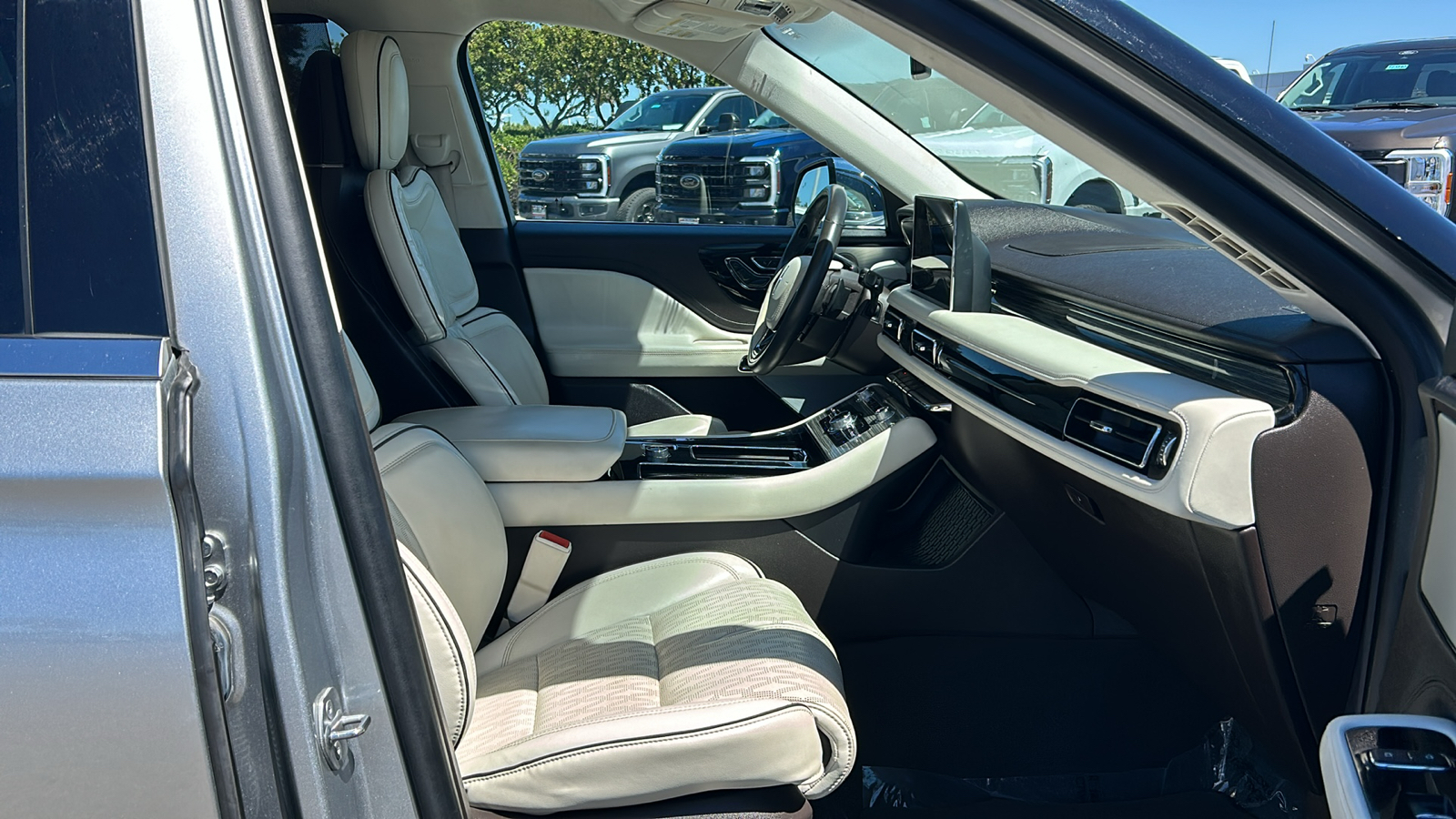 2020 Lincoln Aviator Plug-In Hybrid Black Label Grand Touring 11