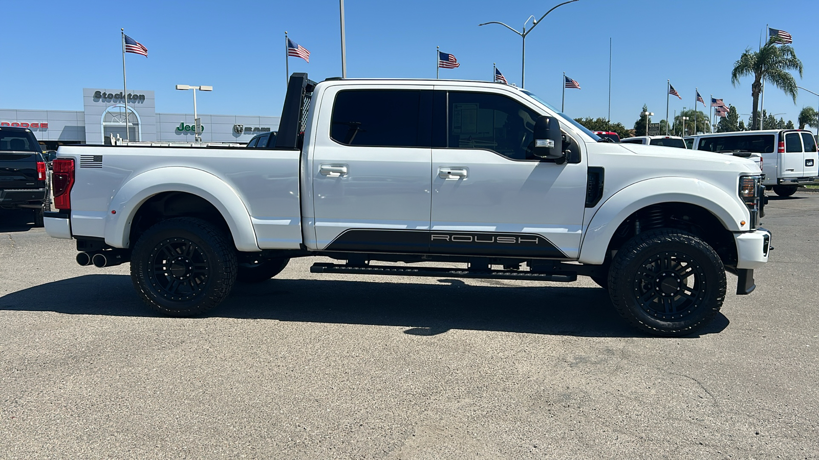 2021 Ford F-250SD Lariat 2