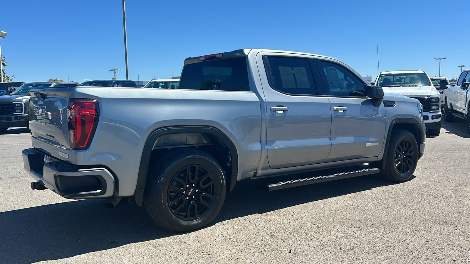 2023 GMC Sierra 1500 Elevation 3