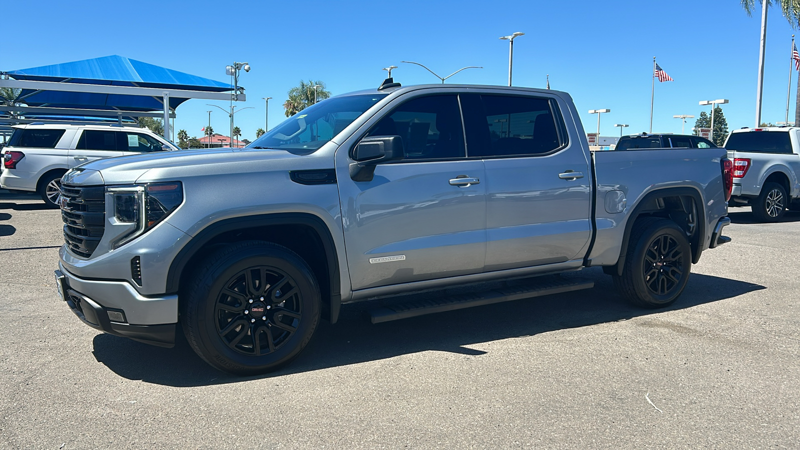 2023 GMC Sierra 1500 Elevation 7