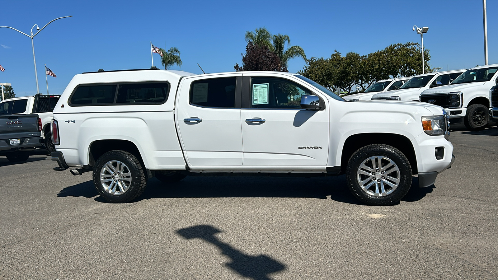 2016 GMC Canyon SLT 2