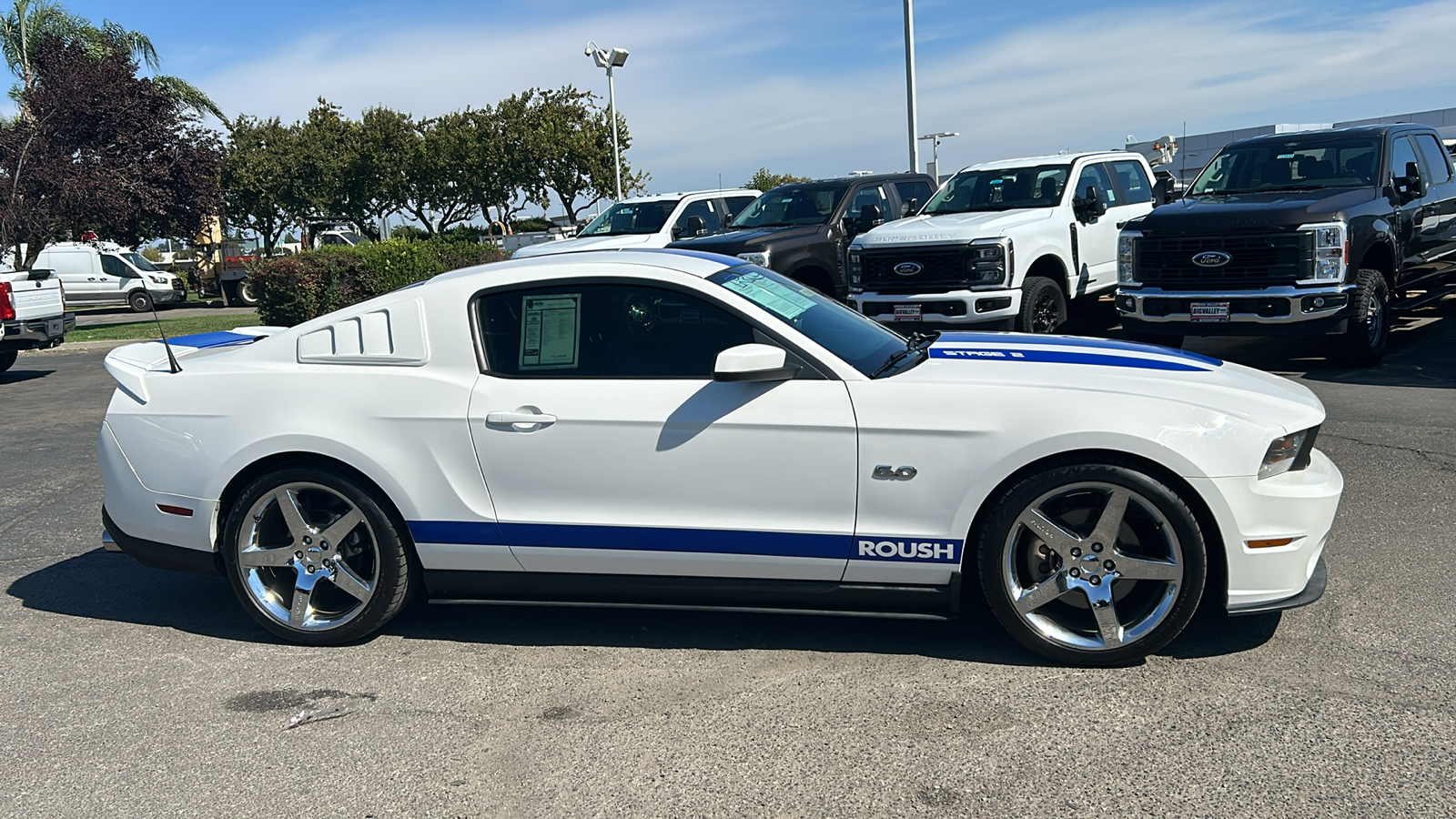 2011 Ford Mustang GT Premium 2