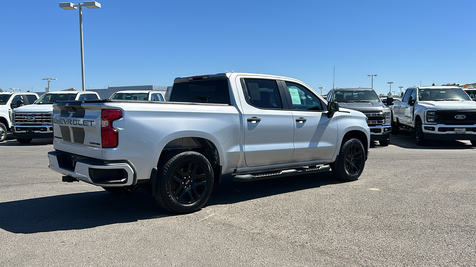 2021 Chevrolet Silverado 1500 Custom 3