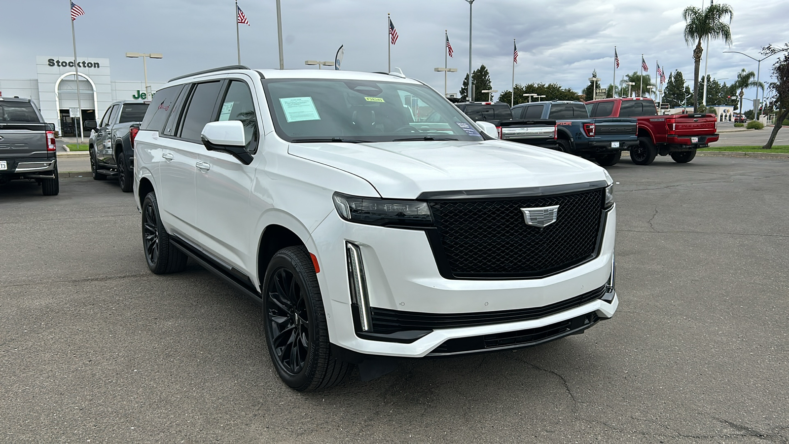 2021 Cadillac Escalade ESV Sport Platinum 1