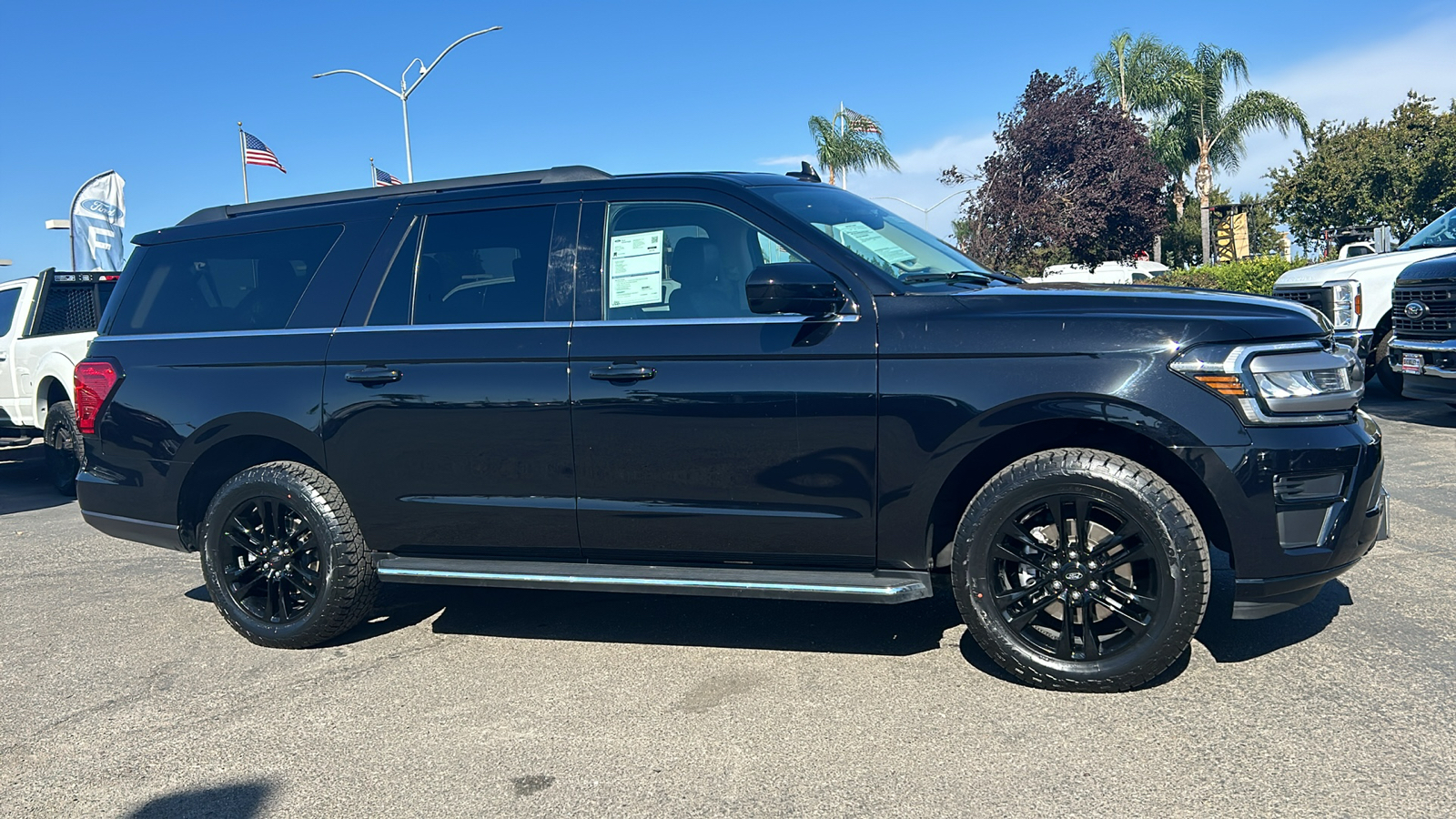 2022 Ford Expedition Max XLT 2