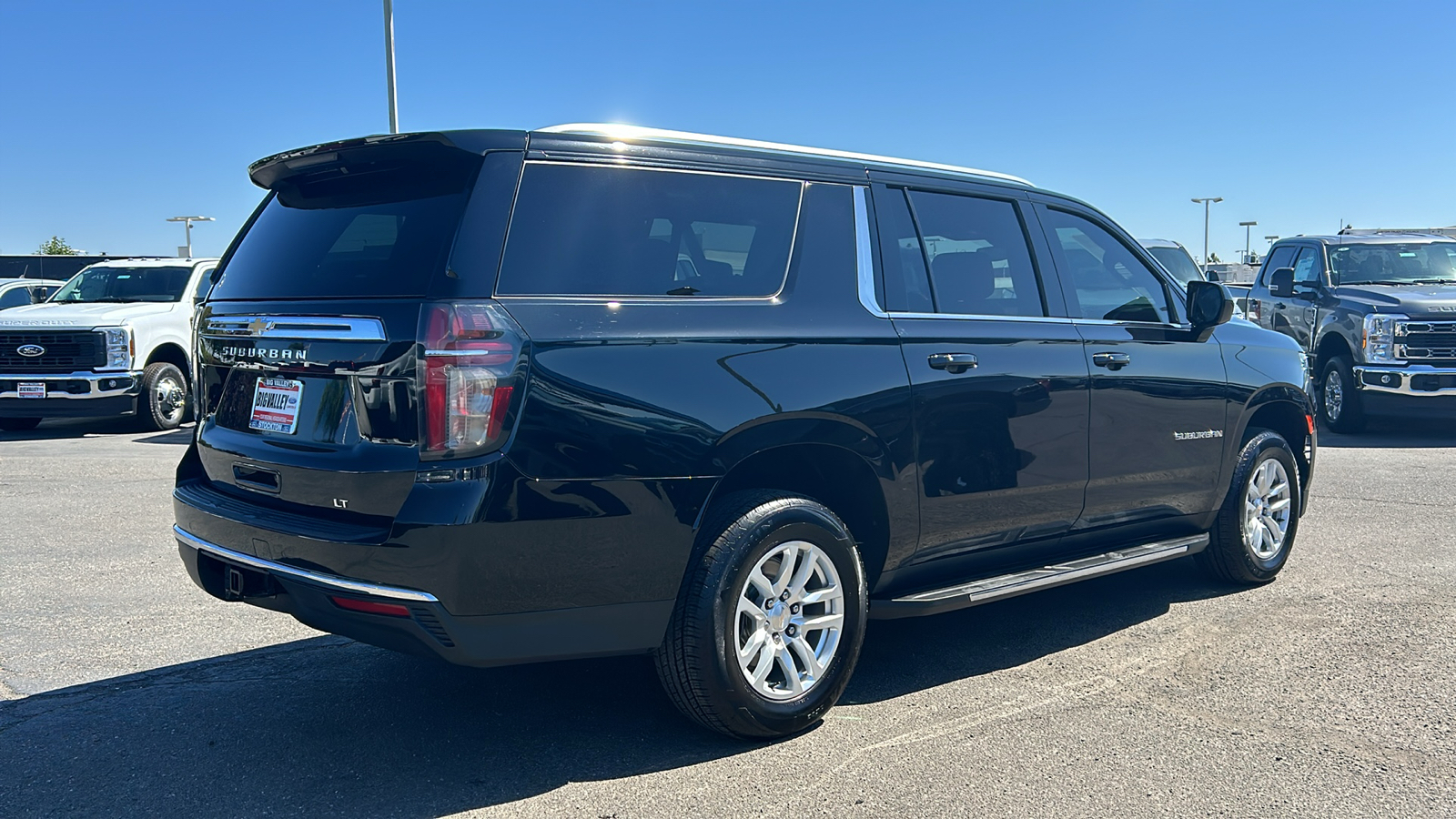 2022 Chevrolet Suburban LT 3