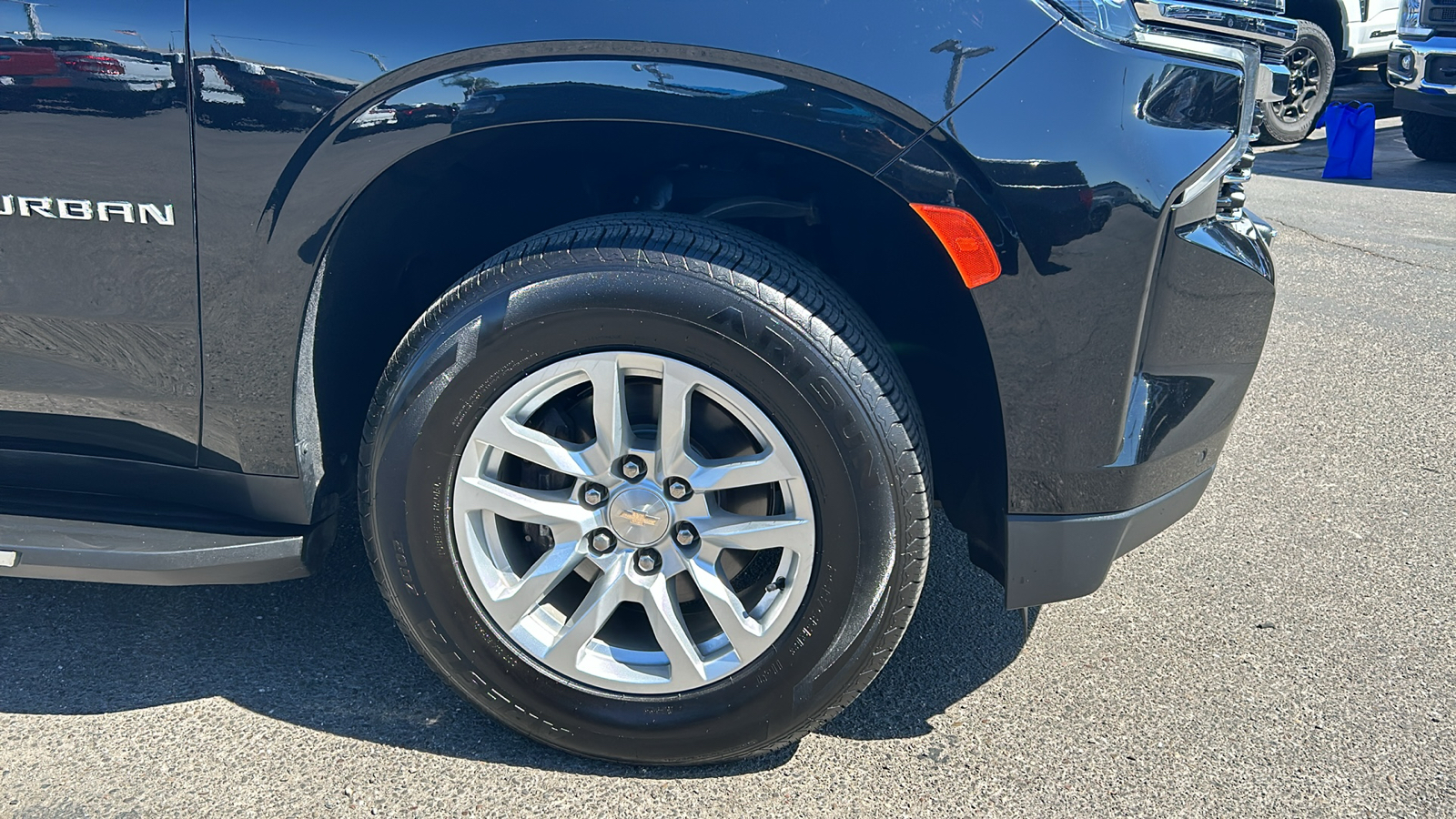 2022 Chevrolet Suburban LT 9