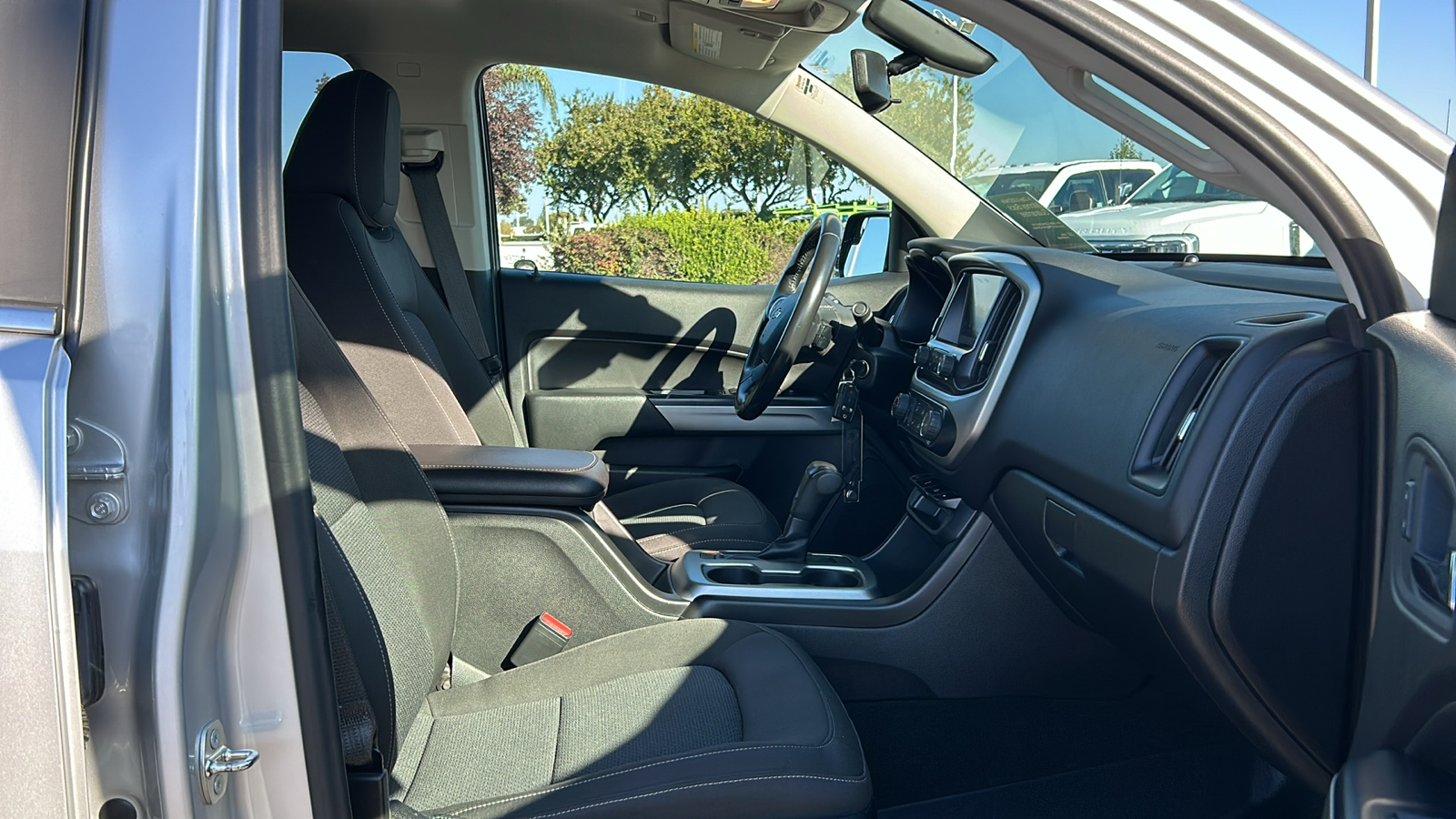 2017 Chevrolet Colorado LT 11