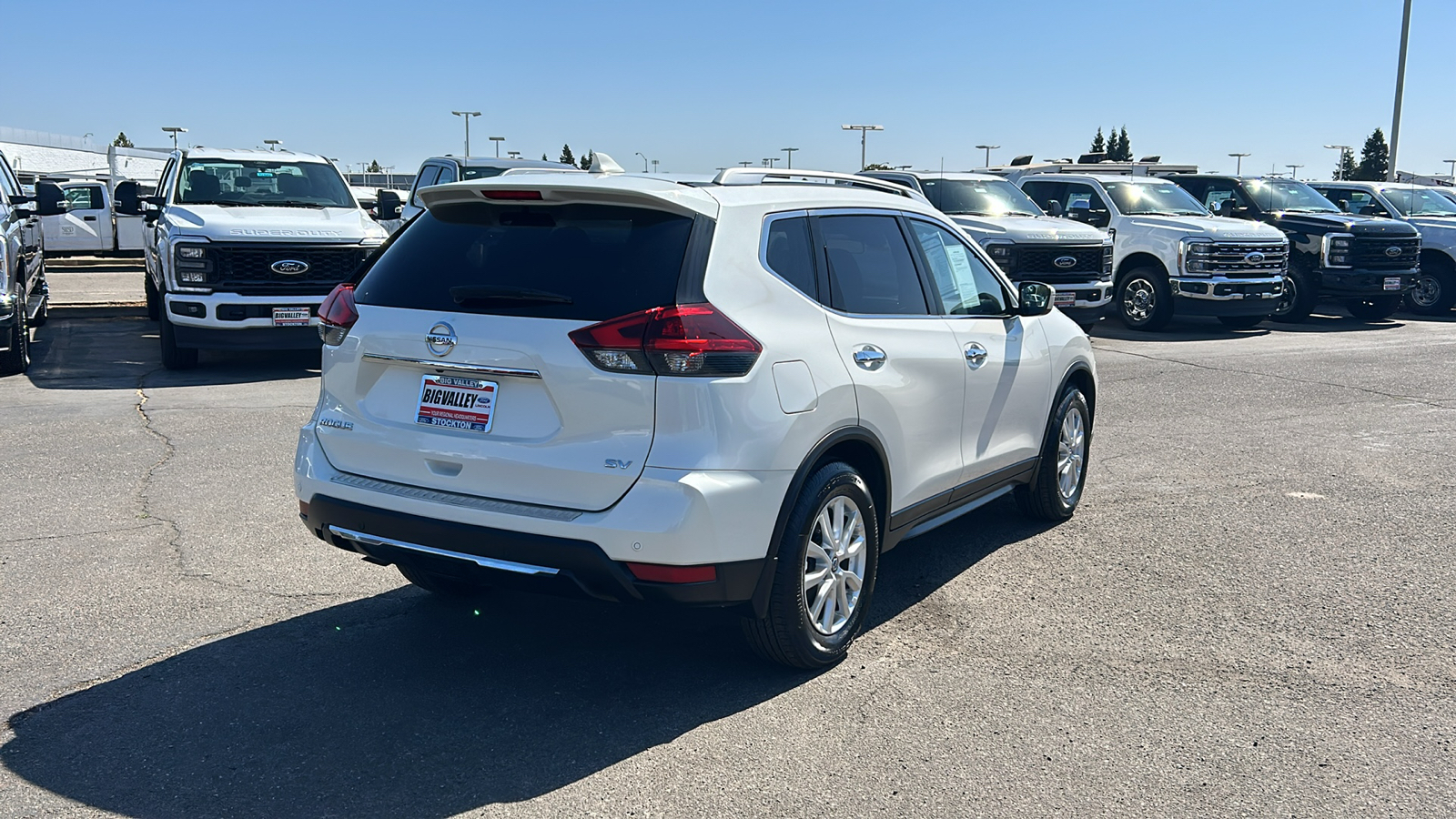 2020 Nissan Rogue SV 3