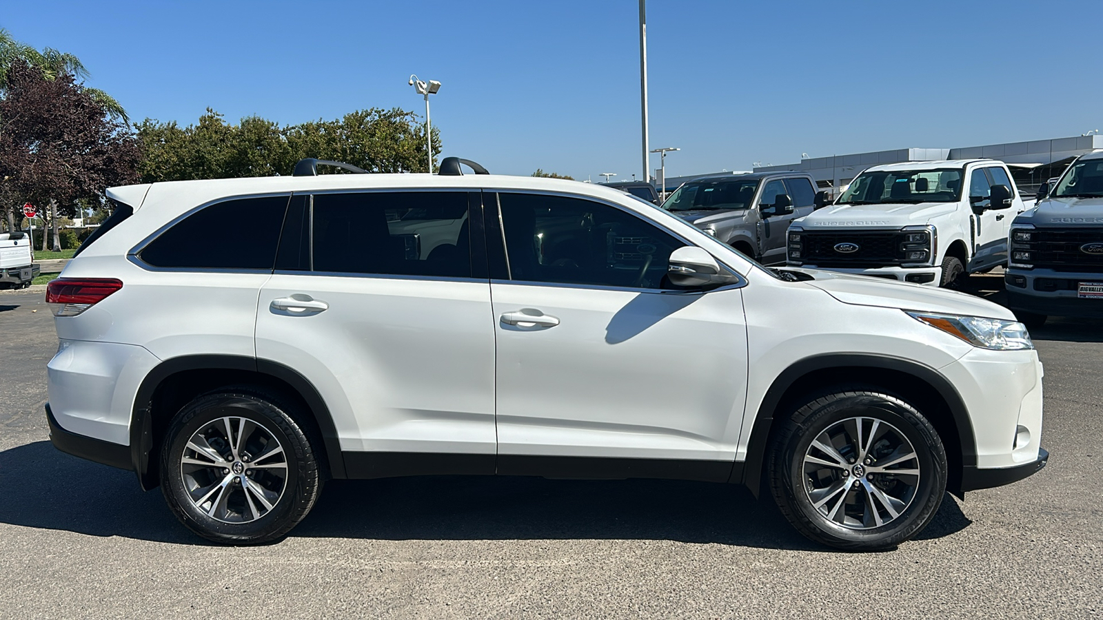 2019 Toyota Highlander XLE 2