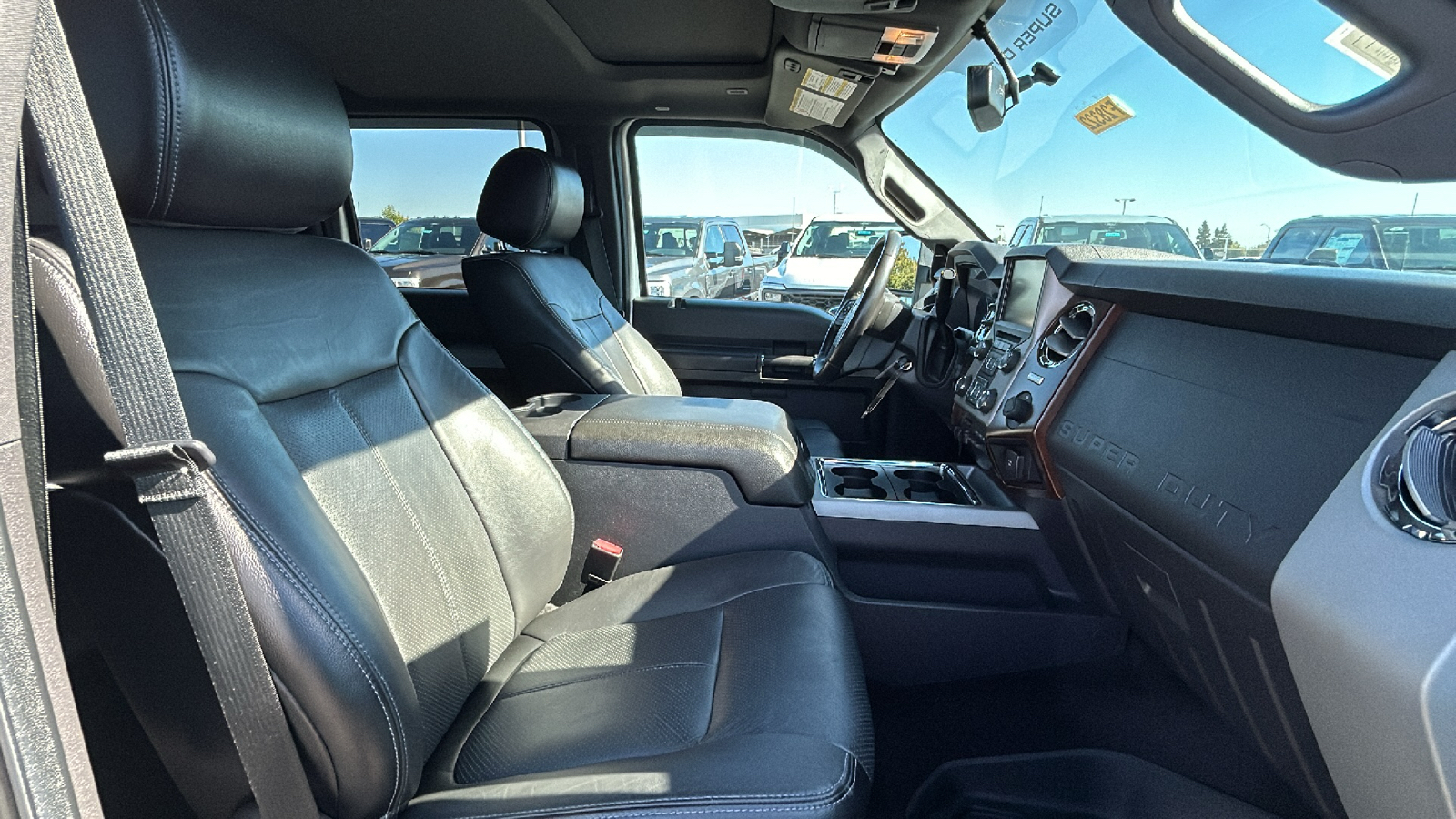 2015 Ford F-250SD Lariat 11