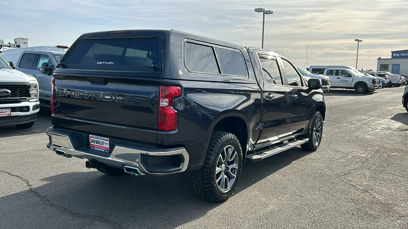 2022 Chevrolet Silverado 1500 LT 3