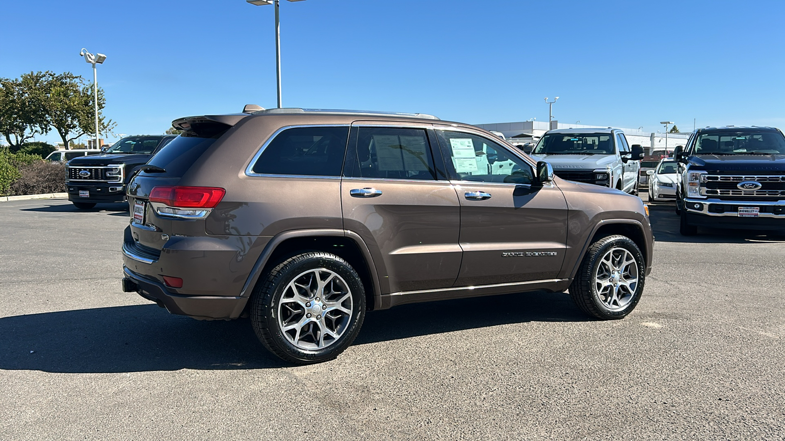 2020 Jeep Grand Cherokee Overland 3