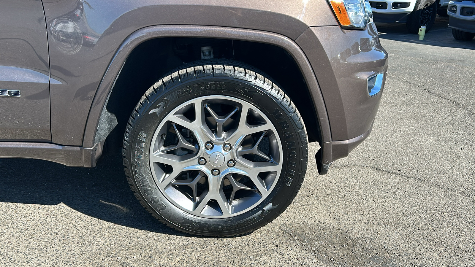 2020 Jeep Grand Cherokee Overland 9