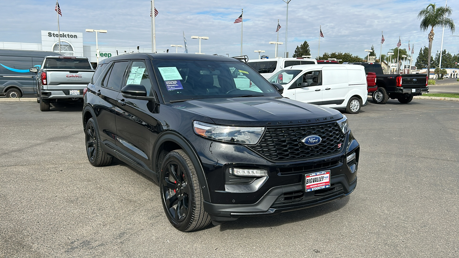 2022 Ford Explorer ST 1