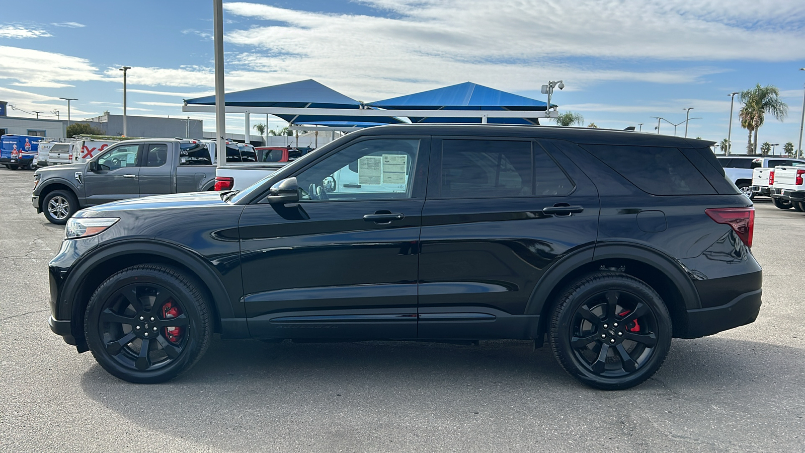 2022 Ford Explorer ST 7