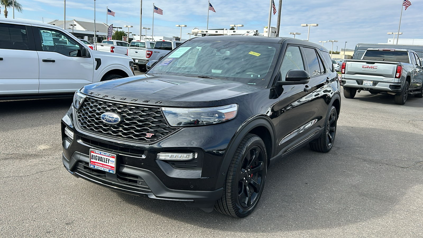 2022 Ford Explorer ST 8