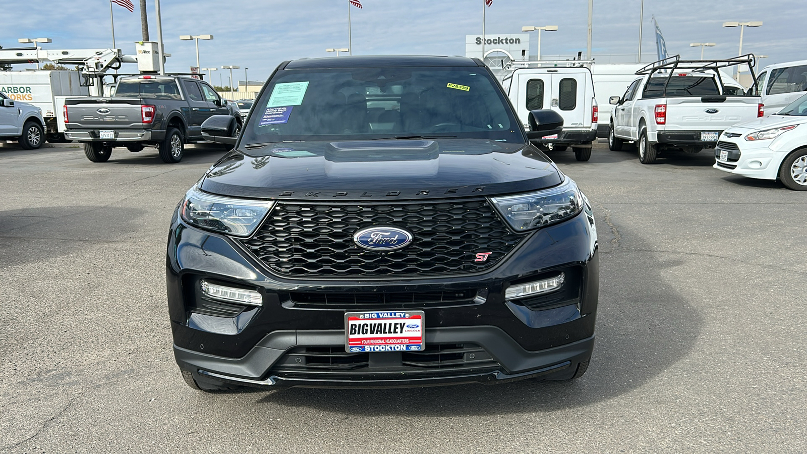 2022 Ford Explorer ST 9