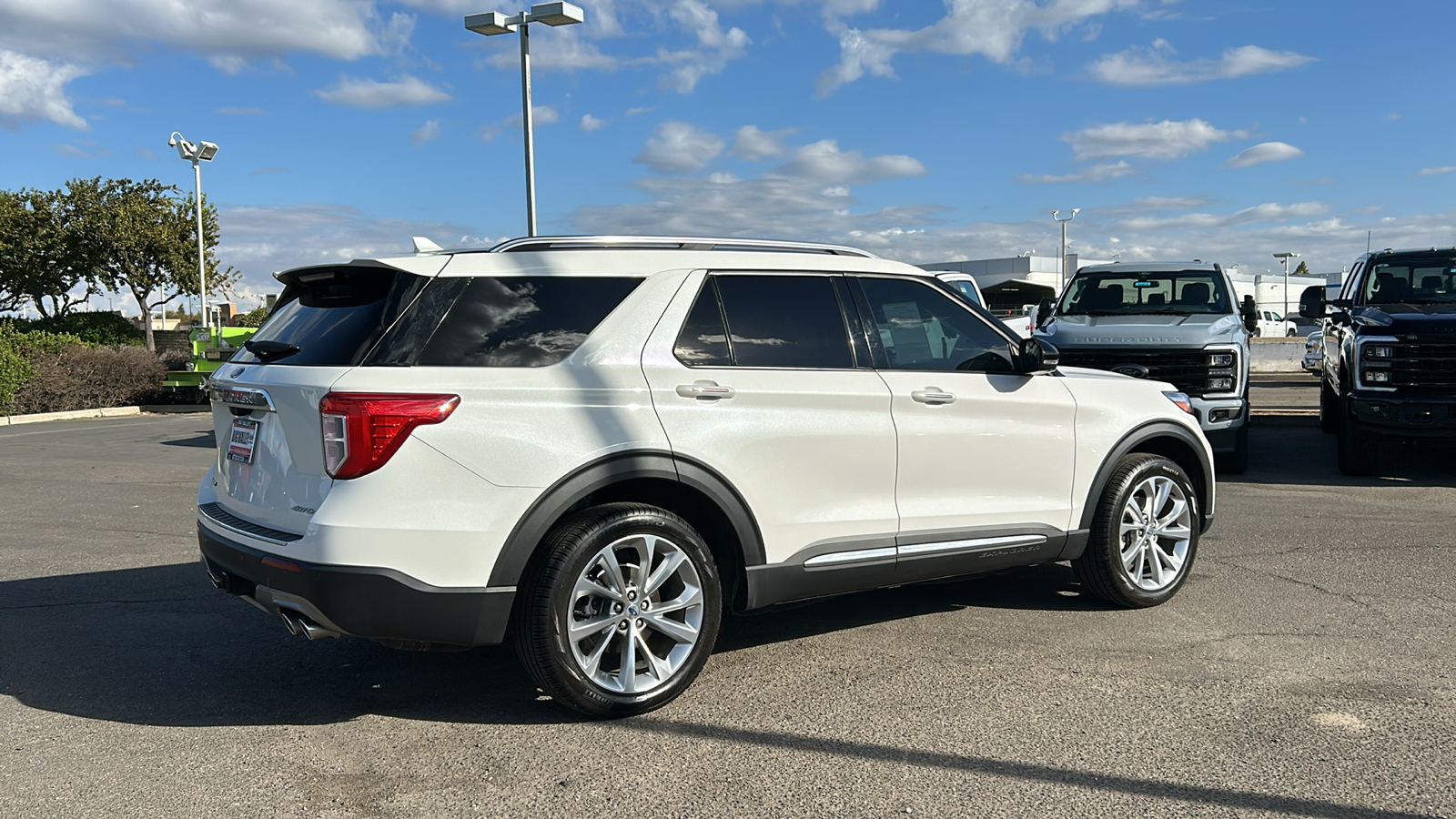 2023 Ford Explorer Platinum 3